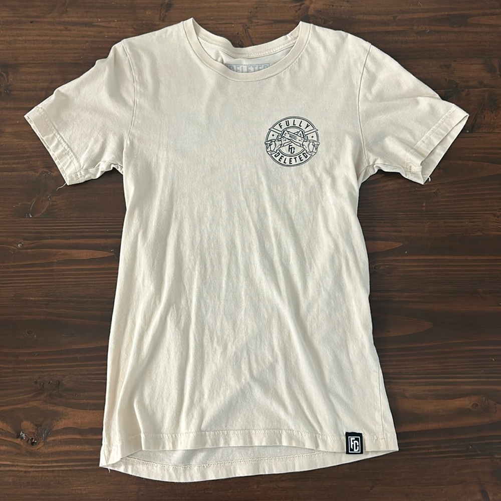 Men’s Fully Deleted Diesels T Shirt Size Small